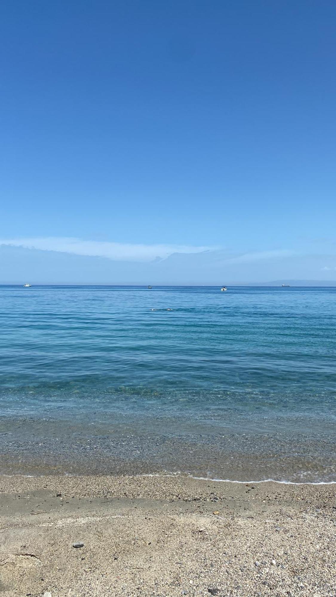 Tra Mare E Lago Torre di Faro Kültér fotó